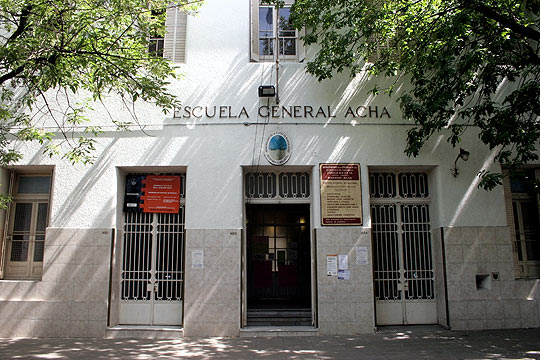 ESCUELA ACHA